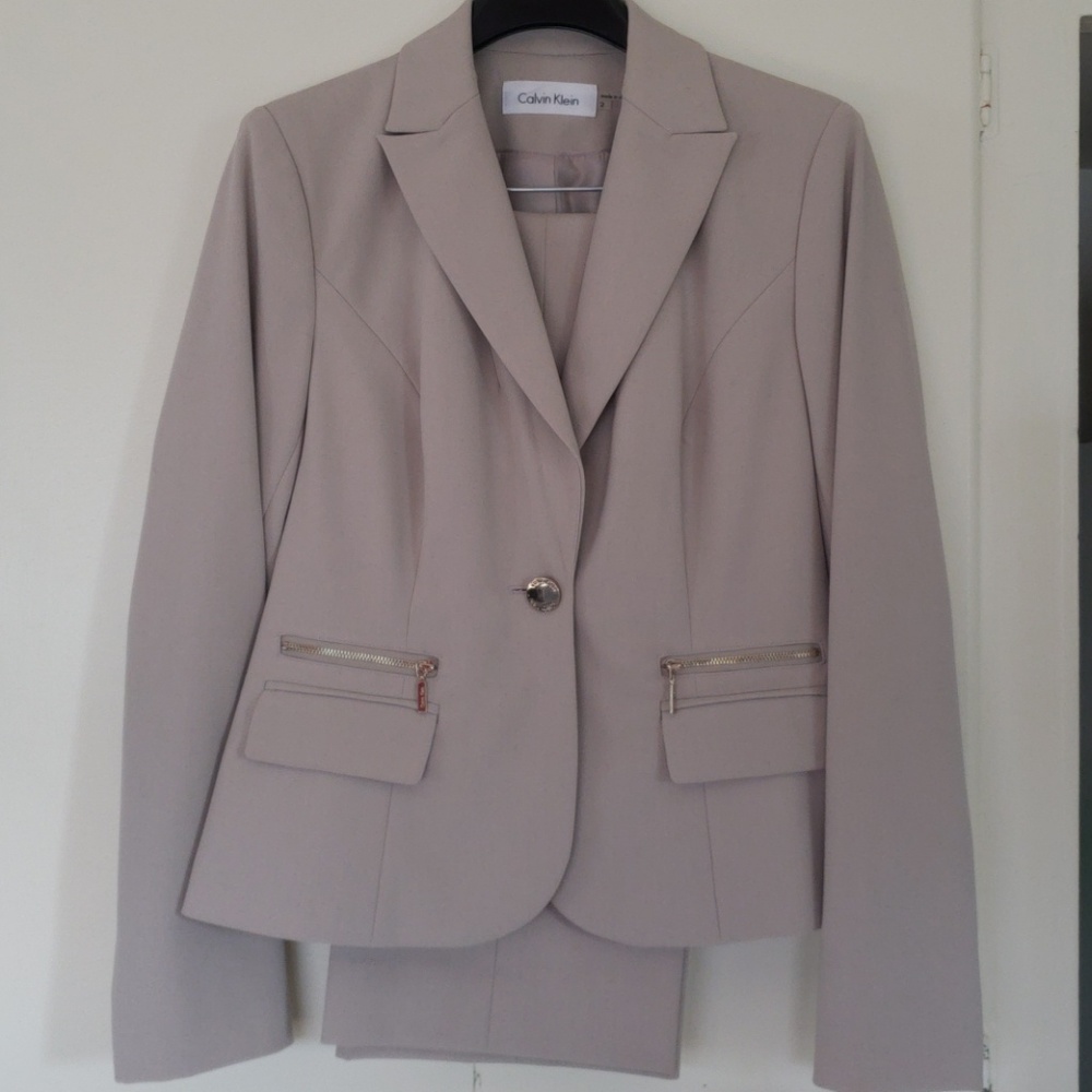 Calvin Klein womens tan two-piece suit